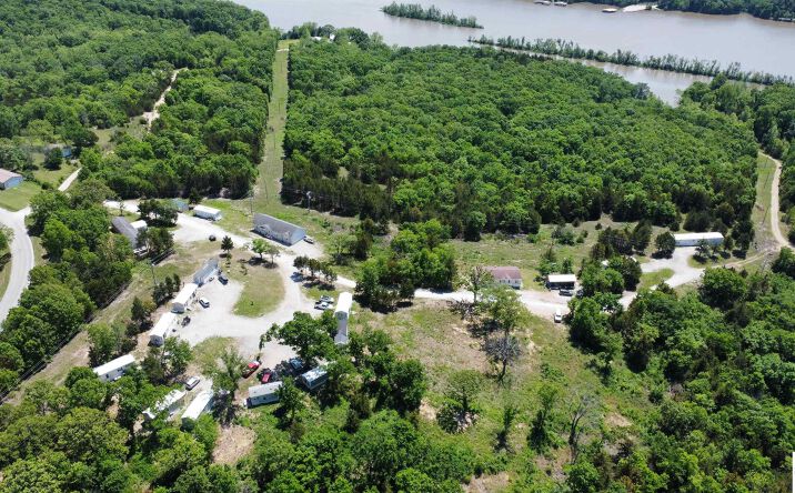 Pictures of Multifamily property located at 24736 HIGHWAY B HIGHWAY BB, Warsaw, MO 65355 for sales - image #1