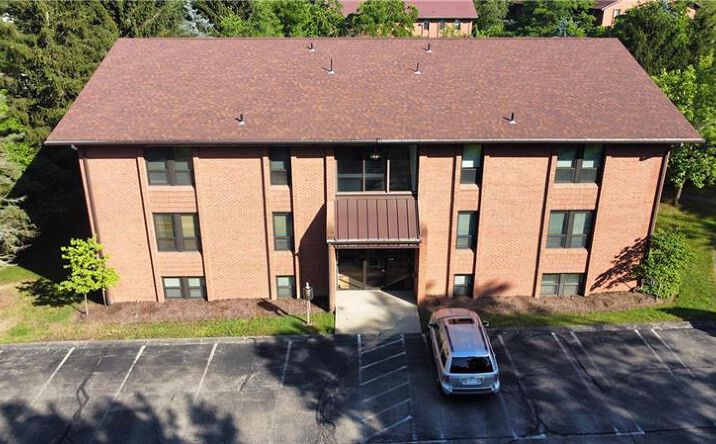 Pictures of Office property located at 301 McKnight Park Dr, Pittsburgh, PA 15237 for sales - image #1