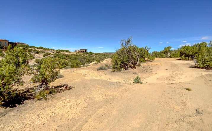 Pictures of Land property located at LOT 19 VISTA HERMOSA Trail, Farmington, NM 87401 for sales - image #1