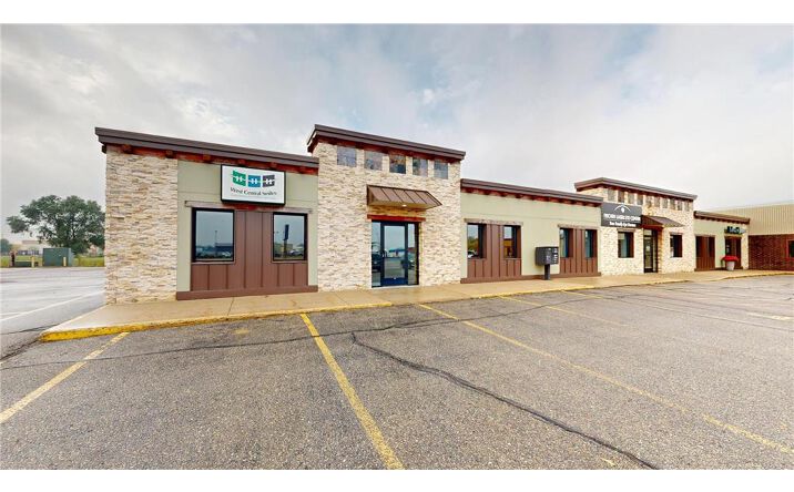Pictures of Retail property located at 1380 East Bridge Street, Redwood Falls, MN 56283 for sales - image #1
