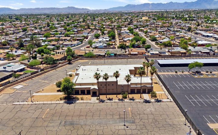 Pictures of Office, Special Purpose property located at 4011 North 51st Avenue, Phoenix, AZ 85031 for sales - image #1