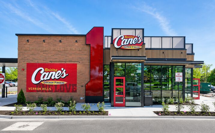 Pictures of Retail property located at 151 E TOWNLINE RD, VERNON HILLS, IL 60061-1465 for sales - image #1