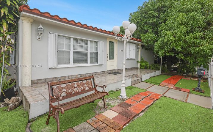 Pictures of Multifamily property located at 450 NW 40th ct, Miami, FL 33126 for sales - image #1