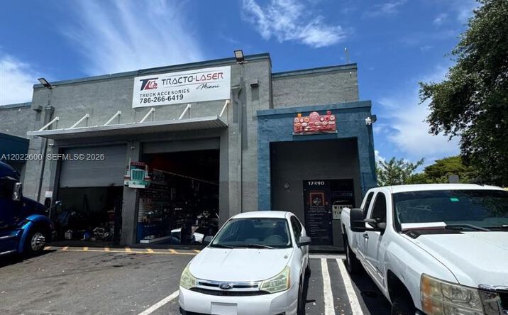 Pictures of Industrial property located at 12390 NW 106th Ct # 12390, Medley, FL 33178 for sales - image #1