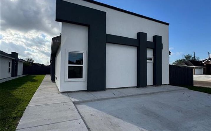 Pictures of Multifamily property located at 1604 Clinton Street, Harlingen, TX 78550 for sales - image #1
