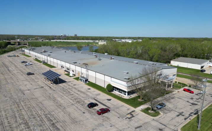 Pictures of Retail, Industrial property located at 585 Enterprise Drive, Neenah, WI 54956 for sales - image #1
