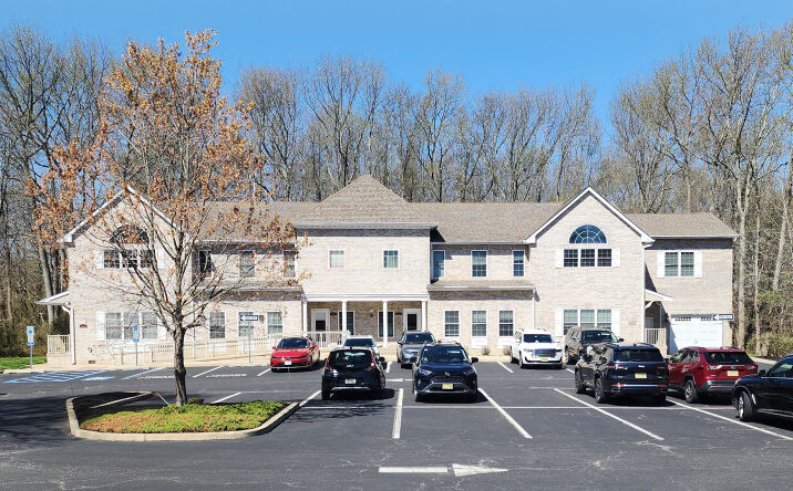 Pictures of Office property located at 143 Medford-Mt. Holly Road, Medford, NJ 08055 for sales - image #1