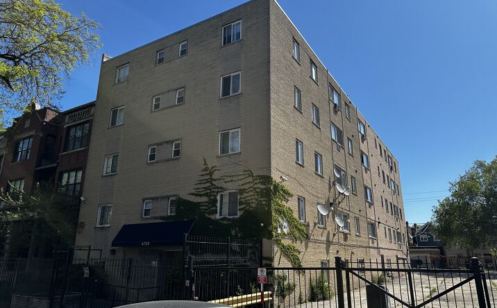 Pictures of Multifamily property located at 4725 South Michigan Avenue, Chicago, IL 60615 for sales - image #1