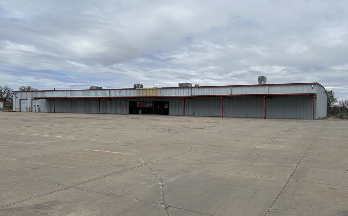Pictures of Retail, Industrial property located at 2501 E FOURTH ST, NORTH PLATTE, NE 69101-7452 for sales - image #1