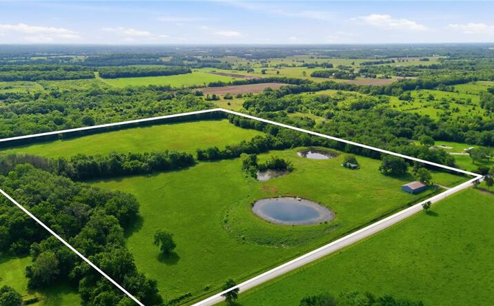Pictures of Land property located at 33419 S Dorsett Hill Road, Archie, MO 64725 for sales - image #1