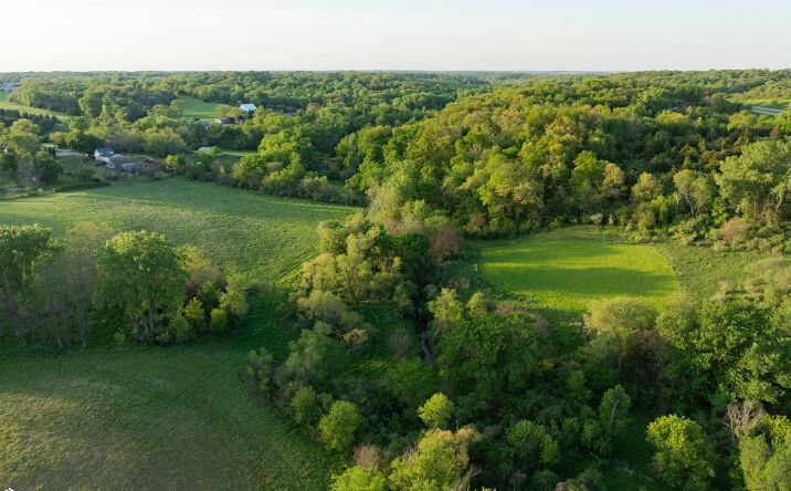 Pictures of Land property located at 2764 140th Street NE, Swisher, IA 52338 for sales - image #1