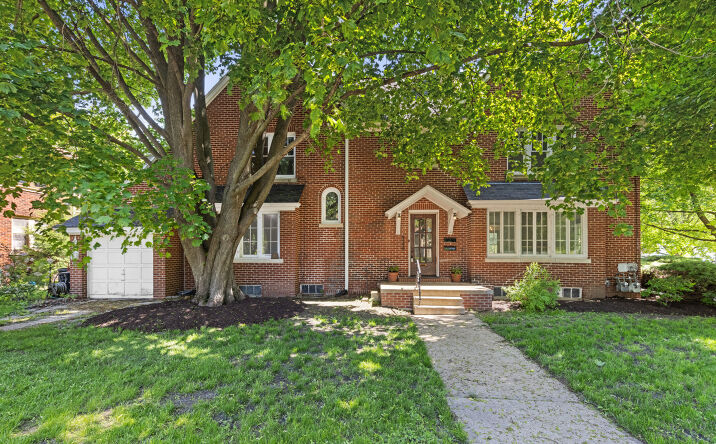 1206 Harlem Boulevard, Rockford