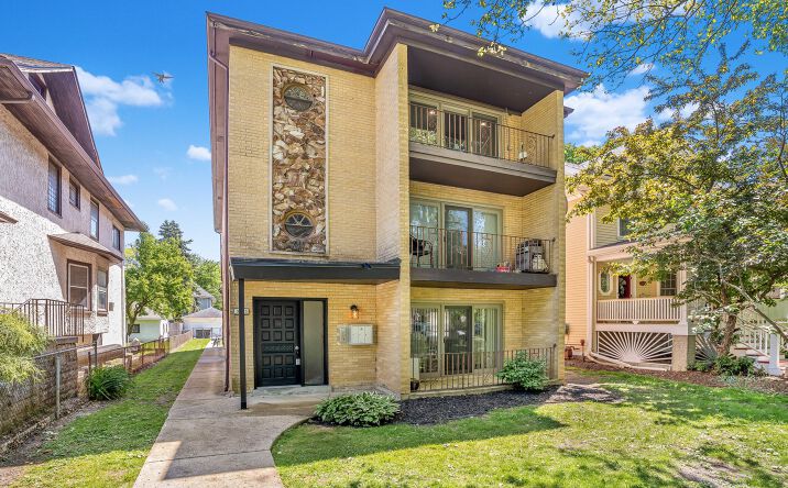 Pictures of Multifamily property located at 3755 N Kostner Avenue, Chicago, IL 60641 for sales - image #1