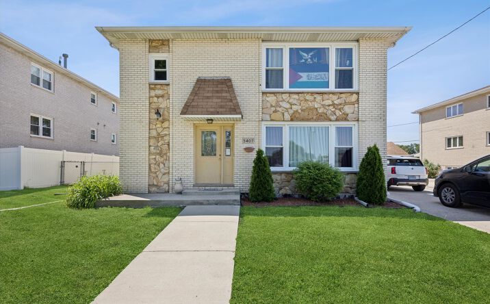 Pictures of Multifamily property located at 5407 W 87th Street, Oak Lawn, IL 60453 for sales - image #1