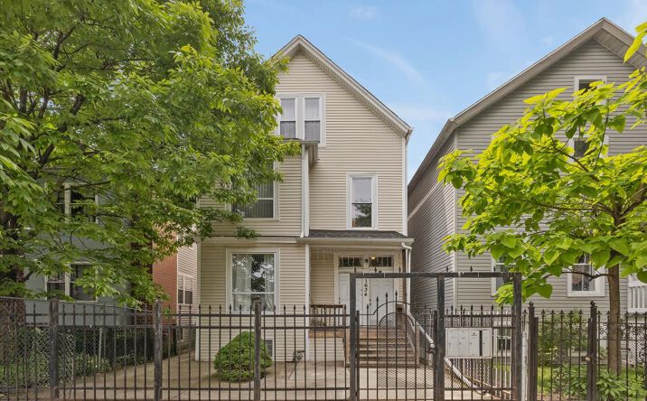 Pictures of Multifamily property located at 1634 N Sawyer Avenue, Chicago, IL 60647 for sales - image #1