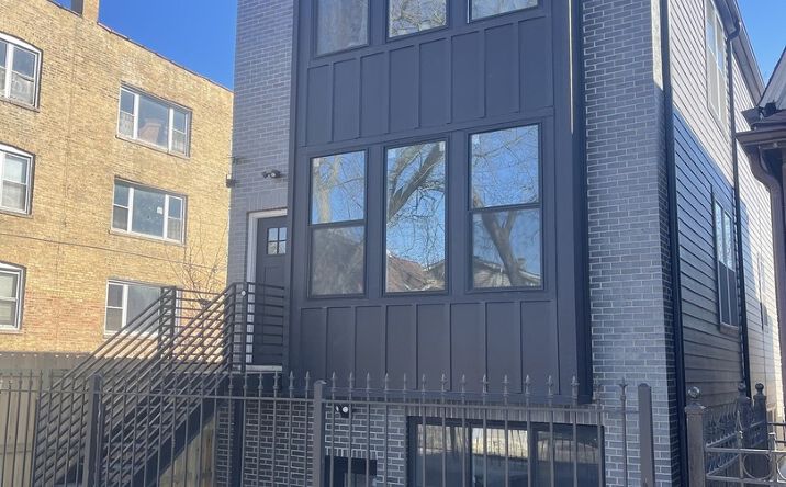 Pictures of Multifamily property located at 538 N Trumbull Avenue, Chicago, IL 60624 for sales - image #1