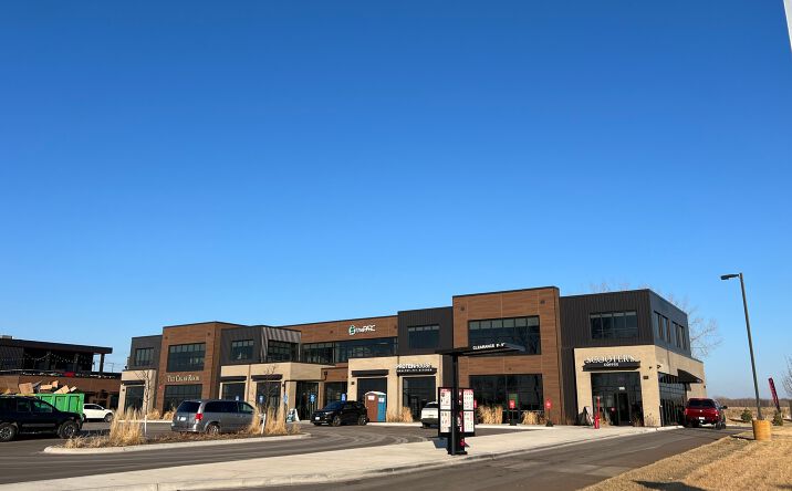 Pictures of Retail property located at 2180 105TH AVE NE, BLAINE, MN 55449 for sales - image #1