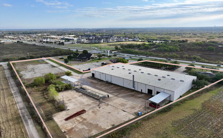 Pictures of Retail, Industrial property located at 1980 Southwest Wilshire Boulevard, Burleson, TX 76028 for sales - image #1