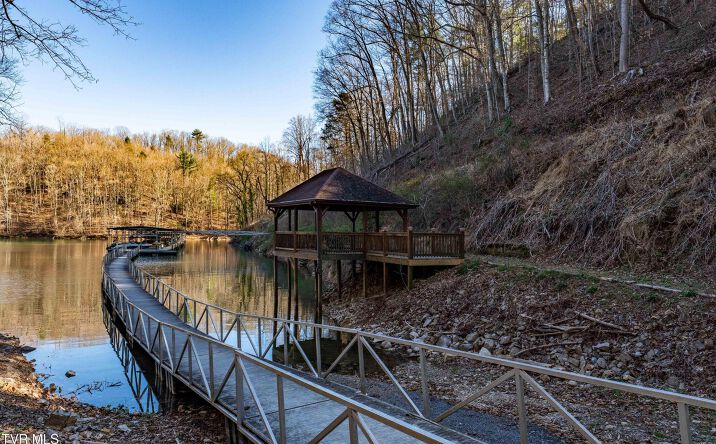 Pictures of Land property located at Lot 39 Bear Ridge Drive, Butler, TN 37640 for sales - image #1