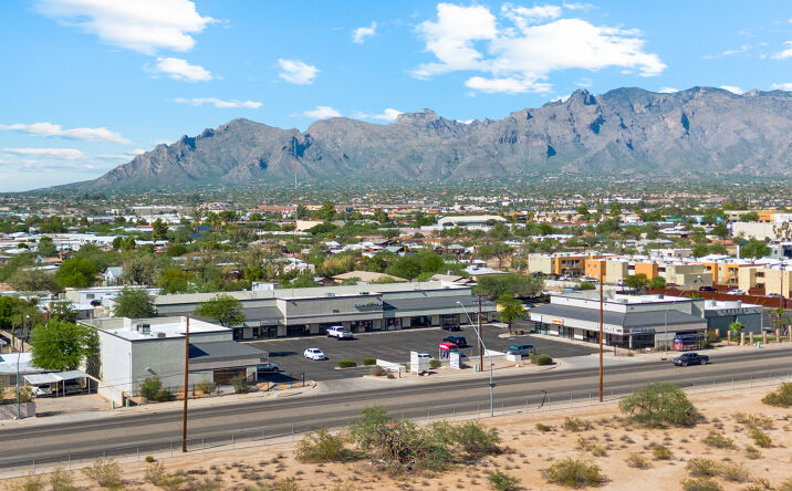 Pictures of Retail, Industrial, Mixed Use property located at 680 West Prince Road, Tucson, AZ 85705 for sales - image #1