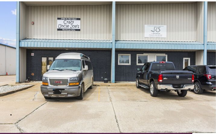 Pictures of Office, Industrial property located at 37 Elaine Dr, O'Fallon, MO 63366 for sales - image #1
