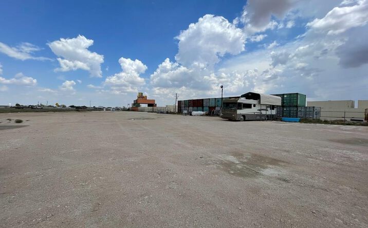 Pictures of Land property located at 2306 W I-20, Monahans, TX 79756 for sales - image #1