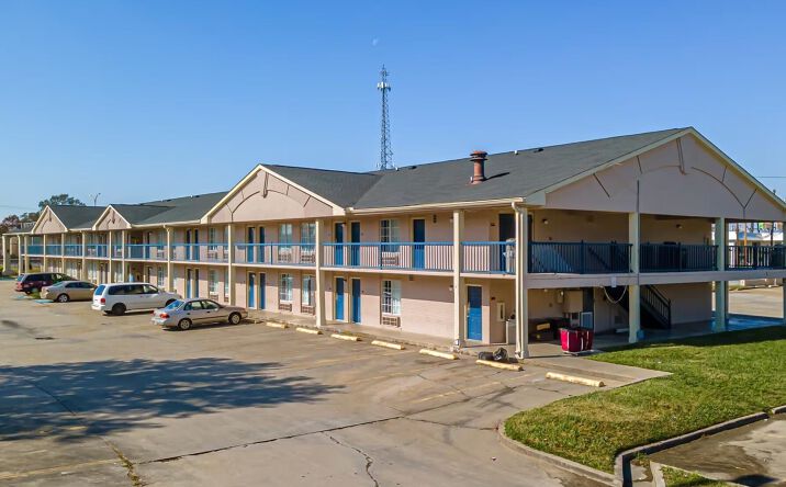 Pictures of Hospitality property located at 9919 Gwenadele Ave, Baton Rouge, LA 70816 for sales - image #1