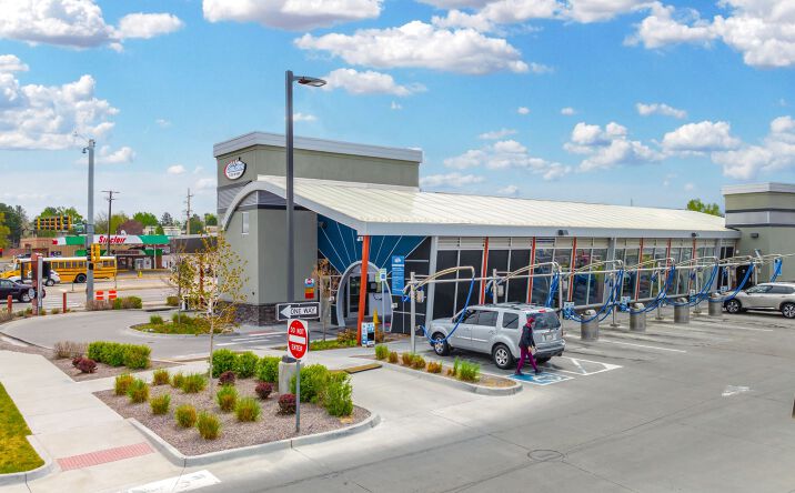 Pictures of Retail, Special Purpose property located at 4301 South Parker Road, Aurora, CO 80015 for sales - image #1