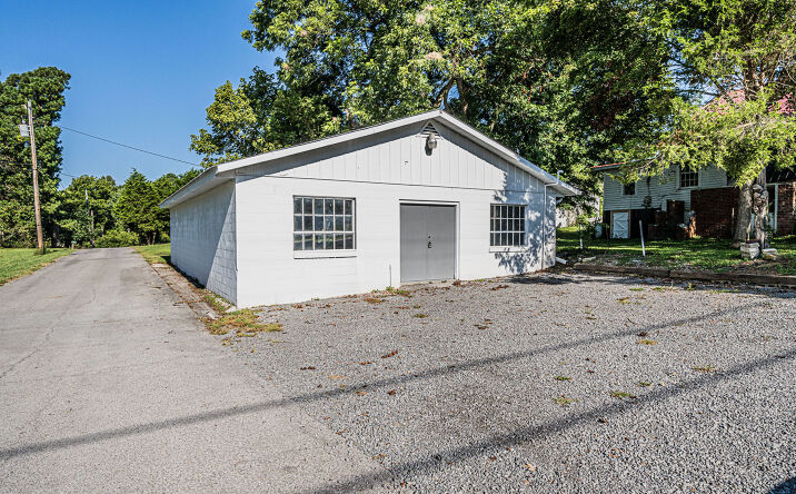 Pictures of Retail, Office, Mixed Use property located at 4463 STATE RTE 175 S, GREENVILLE, KY 42344 for sales - image #1