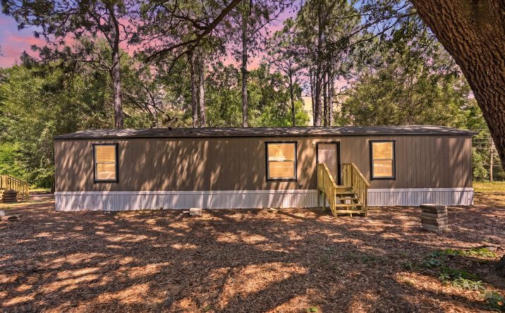 Pictures of Mobile Home Park property located at 916 South County Line Road, Albany, GA 31705 for sales - image #1