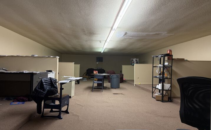 Pictures of Retail property located at 3932 Dixie Hwy, Erlanger, KY 41018 for sales - image #1