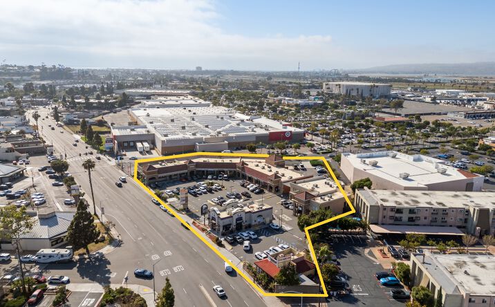 Pictures of Retail property located at 3146 Midway Drive, San Diego, CA 92110 for sales - image #1