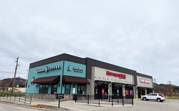 Pictures of Retail property located at 3025 South Kinney Coulee Road, Onalaska, WI 54650 for sales - image #1