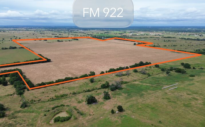 Pictures of Mixed Use, Land property located at East Farm to Market Road 922, Valley View, TX 76272 for sales - image #1