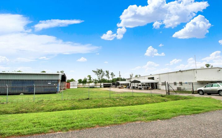 Pictures of Office, Industrial property located at 7845 Lettie Street, Houston, TX 77075 for sales - image #1