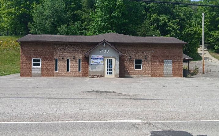 Pictures of Office property located at 7133 Sissonville Drive, Charleston, WV 25320 for sales - image #1