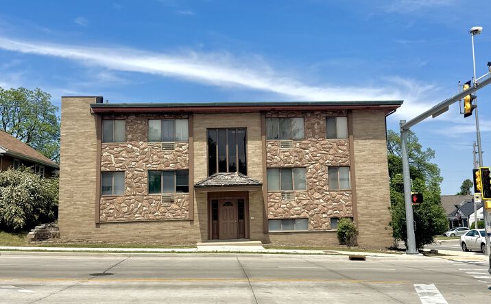 Pictures of Multifamily, Mixed Use property located at 9204 W Lincoln Ave, West Allis, WI 53227 for sales - image #1
