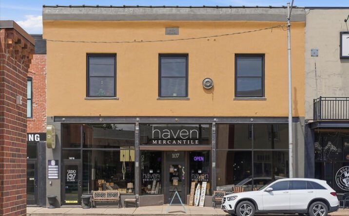 Pictures of Retail, Office, Mixed Use property located at 107 S Main St, Nixa, MO 65714 for sales - image #1