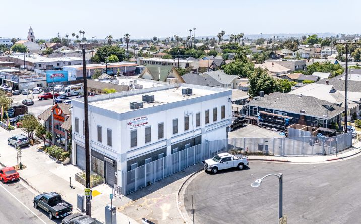 Pictures of Retail, Office, Mixed Use property located at 2207 S VERMONT AVE, LOS ANGELES, CA 90007-1656 for sales - image #1