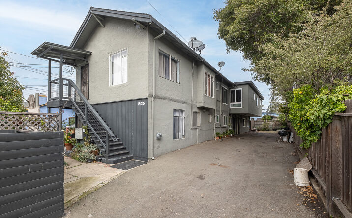 Pictures of Multifamily property located at 1535 JULIA ST, BERKELEY, CA 94703 for sales - image #1