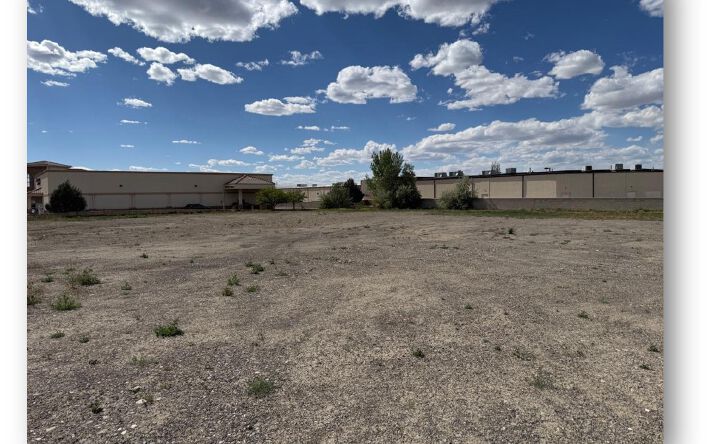 Pictures of Retail, Mixed Use, Land property located at 1595 E Oak Grove Rd, Montrose, CO 81401 for sales - image #1