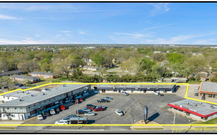 Pictures of Retail property located at 1011-1041 Washington Rd., Newton, KS 67114 for sales - image #1