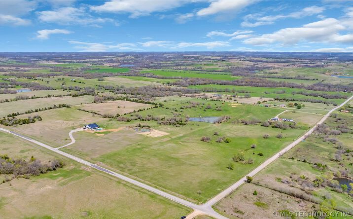 Pictures of Land property located at 3894 Red Oak, Sulphur, OK 73086 for sales - image #1