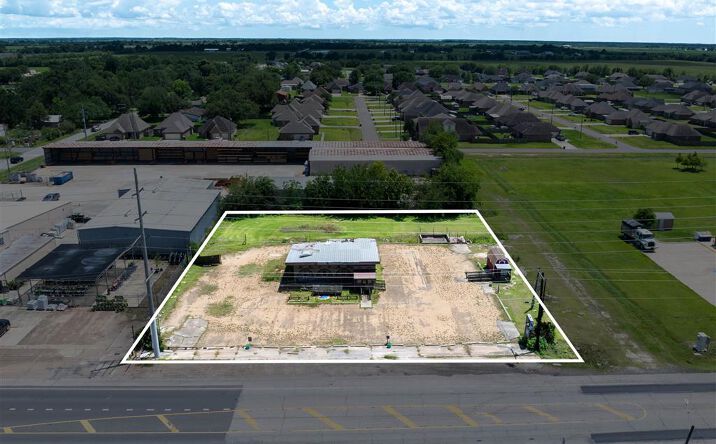 Pictures of Land property located at 109 Hwy 90 W, Iowa, LA 70647 for sales - image #1