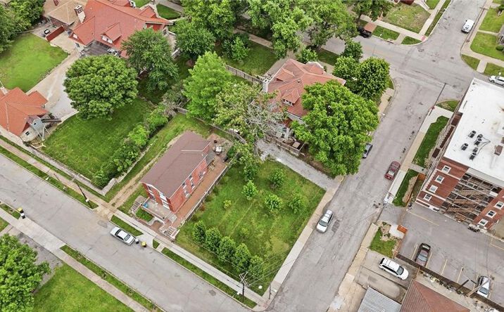 Pictures of Land, Multifamily property located at 443 Bellefontaine Avenue, Kansas City, MO 64124 for sales - image #1