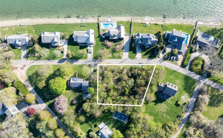 Pictures of Land property located at 1115 Willow Terrace Lane, Orient, NY 11957 for sales - image #1