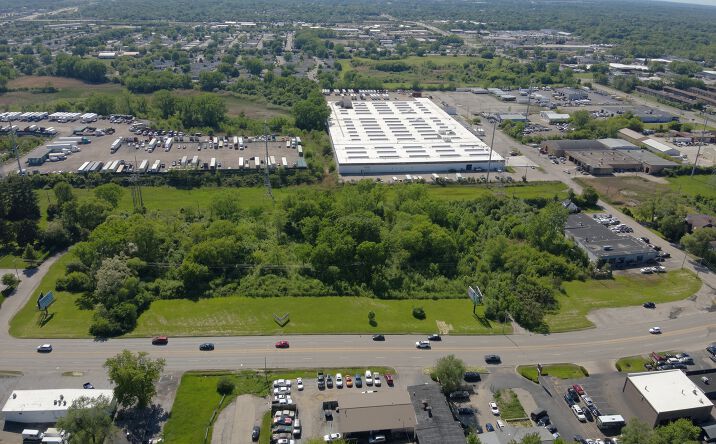 Pictures of Land property located at 100 S Green Bay Road, Waukegan, IL 60085 for sales - image #1
