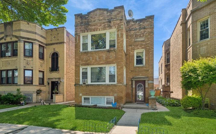 Pictures of Multifamily property located at 6630 N Maplewood Avenue, Chicago, IL 60645 for sales - image #1