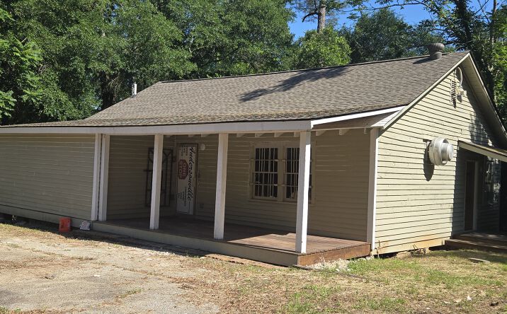 Pictures of Retail property located at 211 East Ellaville St, Andersonville, GA 31711 for sales - image #1
