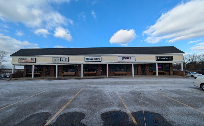 Pictures of Retail property located at 37111 Euclid Avenue, Willoughby, OH 44094 for sales - image #1